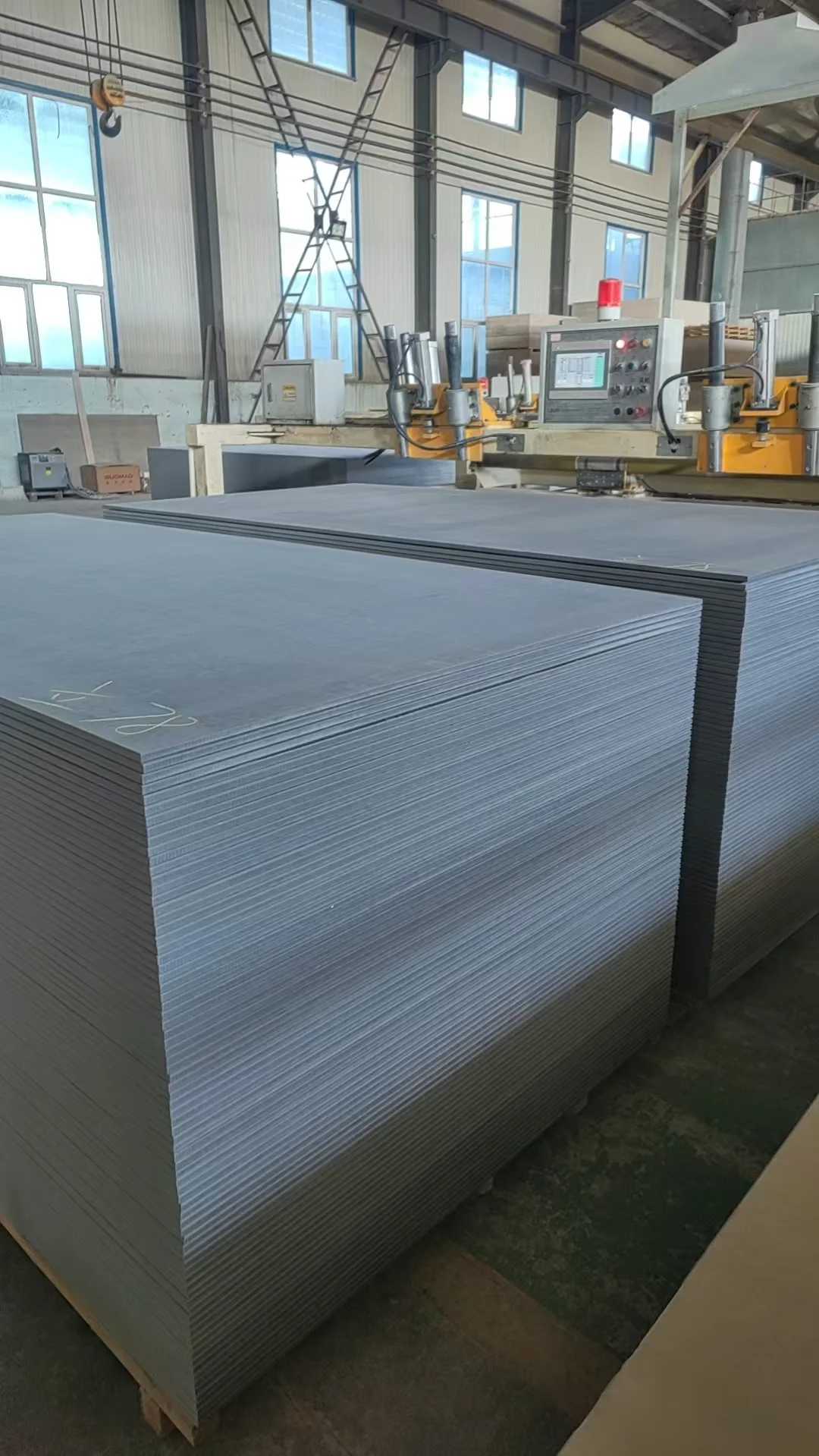 Cement surface mold growth factors